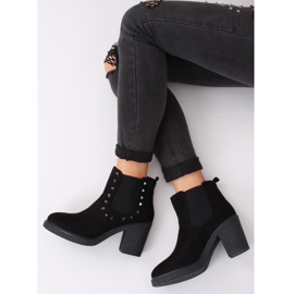 Black boots with wide heels H8-85 Black 1
