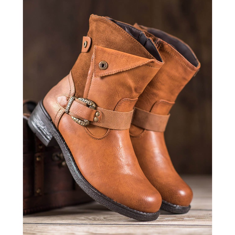 Super Me Boots With Decorative Buckle brown 2