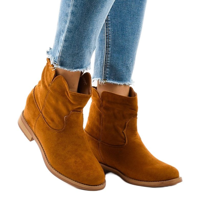 NC981 brown cowboy boots 1