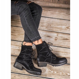 Kylie Sports Workers black 1
