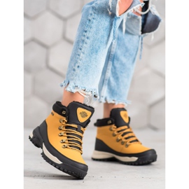 Ax Boxing Yellow Trappers 2