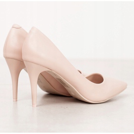 Kylie Beige pumps 1