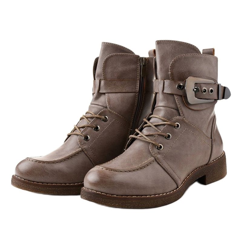 Khaki boots and boots with clasps 404 1