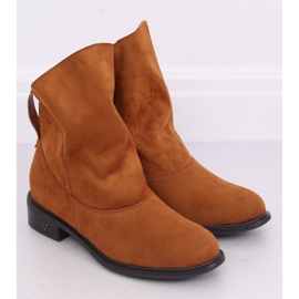 Boots with a ruffled upper camel 6672 Camel brown 1