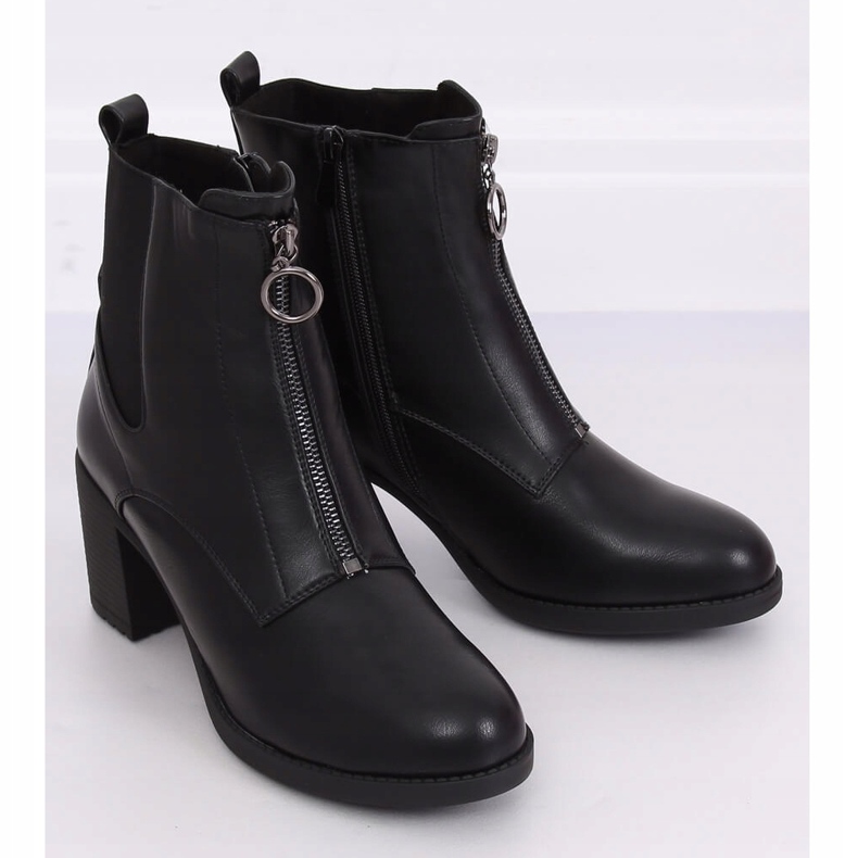 Boots on a comfortable heel black SG-363 Black 1