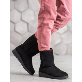 Kylie High Mukluki black 2 Kylie High Mukluki black 2