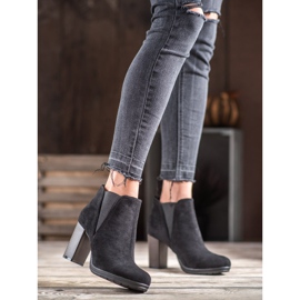 SHELOVET Slip-on boots on a post black 1