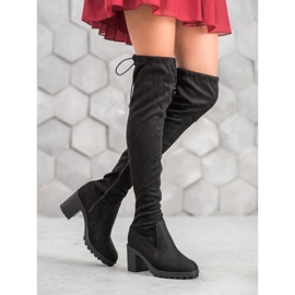 Small Swan Suede Musketeers On A Pillar black 2