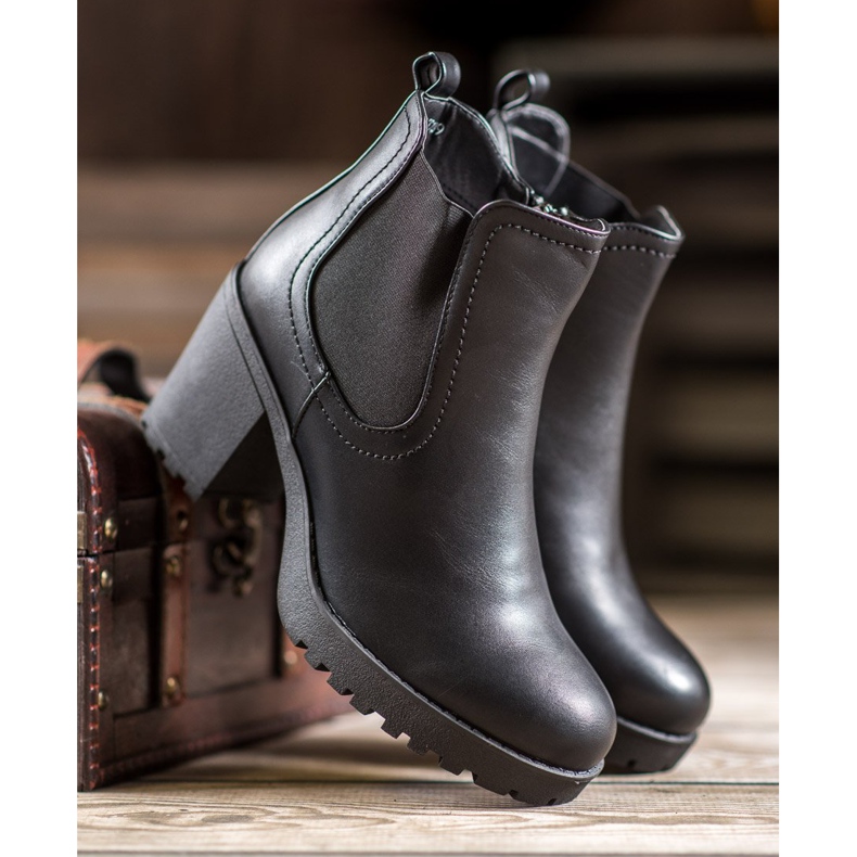 Bella Paris Boots On The Platform On The Zipper black 2