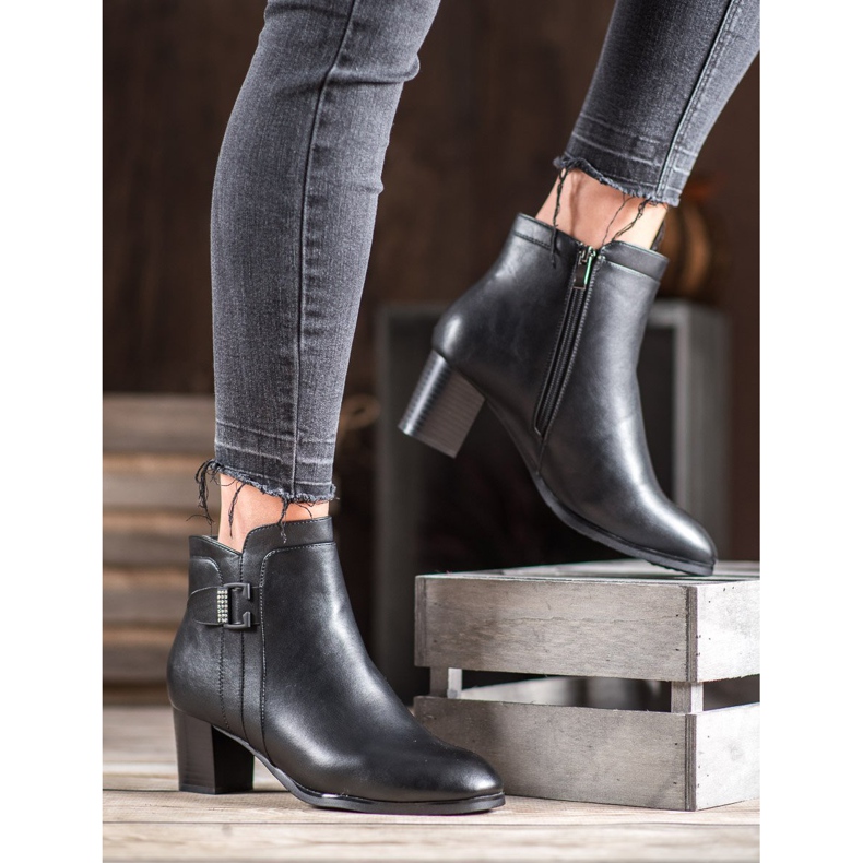 SHELOVET Elegant boots with a decorative buckle black 1