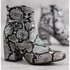 SHELOVET Boots On A Post multicolored 1