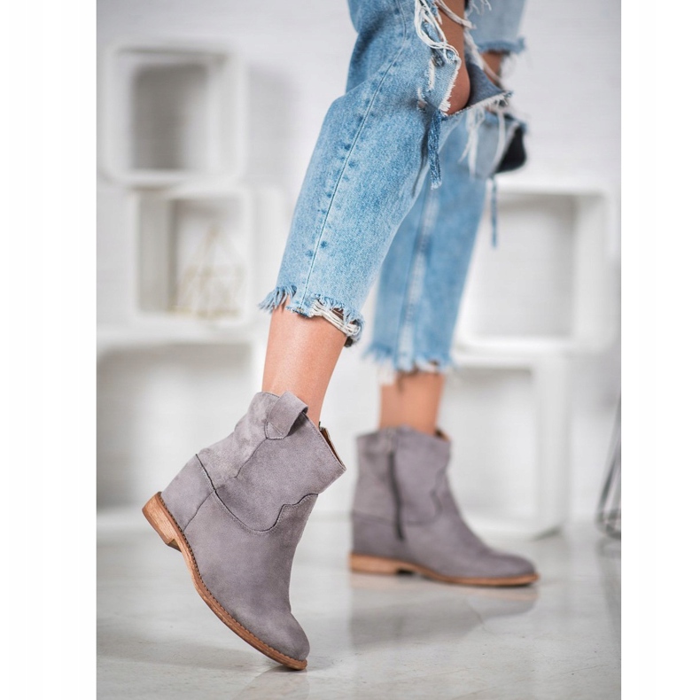 Bella Paris Cowboy boots on a wedge grey 1