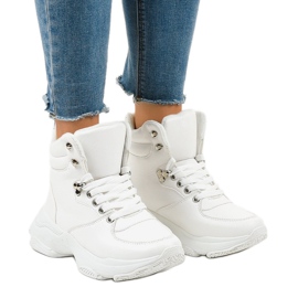 White women's insulated sneakers C-3132 1