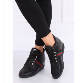 Black shoes on a hidden wedge K1833909 Negro 2