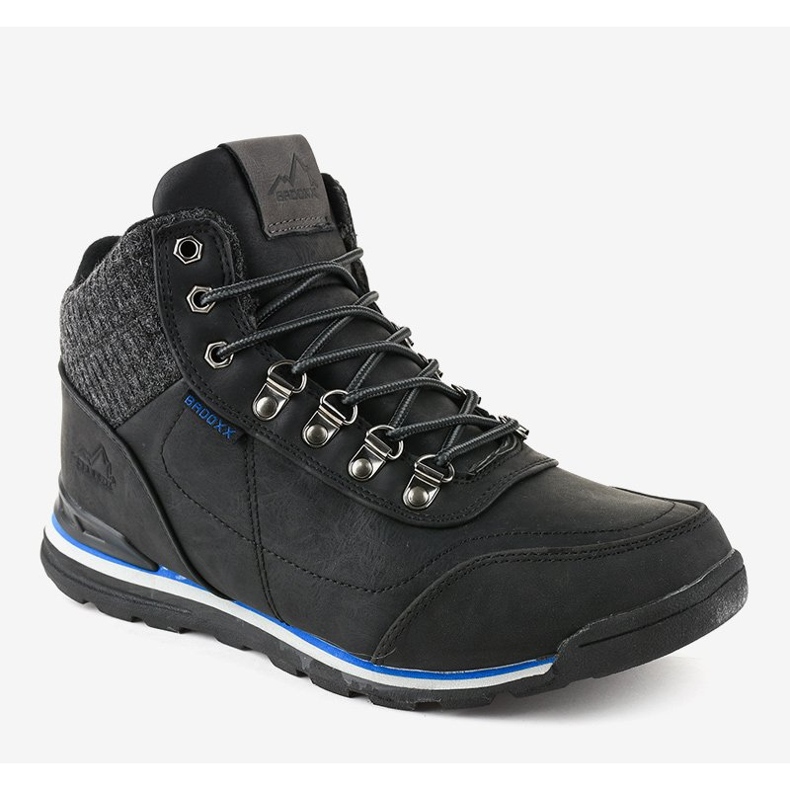 Black insulated snow boots from the MXC-7585 1