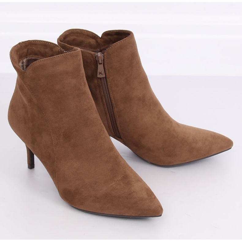 Brown Boots on a low heel K1906806 Taupe 2