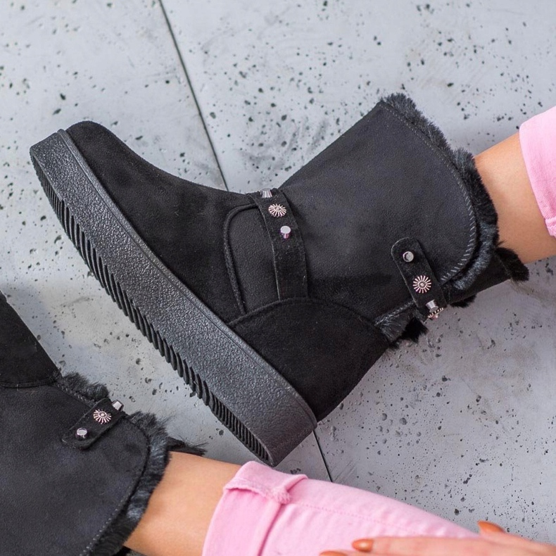 SHELOVET Mukluki With Jets black 2