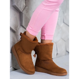 SHELOVET Camel Mukluki On The Platform brown 1