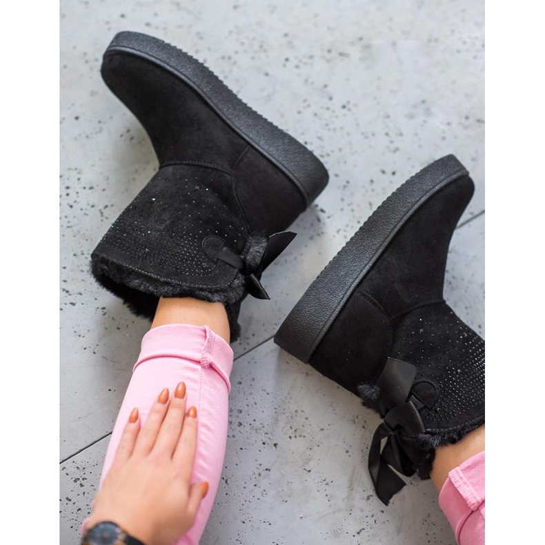 SHELOVET Mukluki With Crystals black 2