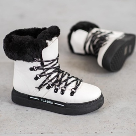 Bella Paris Classic white snow boots 1