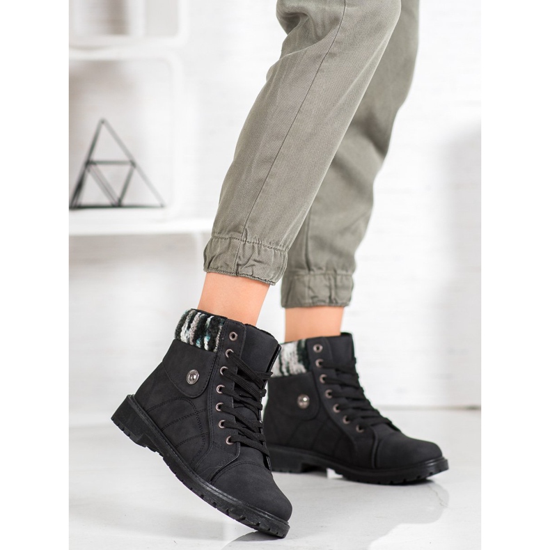 Fashionable MCKEYLOR Trappers black 2