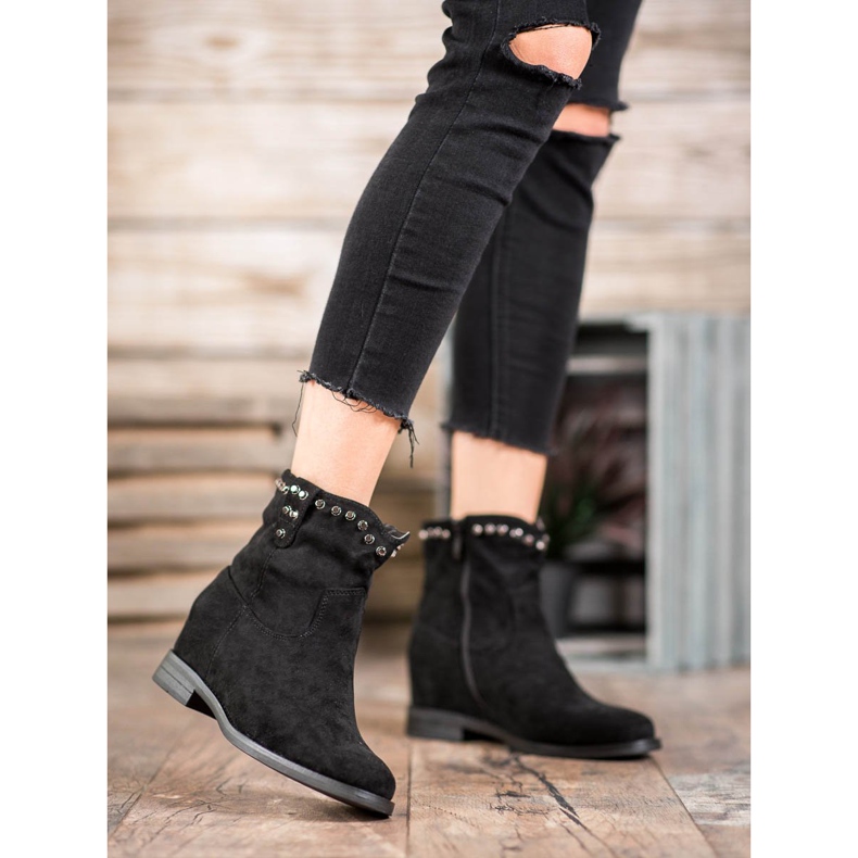 Ideal Shoes Warm cowboy boots with jets black 2 Ideal Shoes Warm cowboy boots with jets black 2