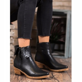 Kylie Cowboy boots with a roll up upper black 2