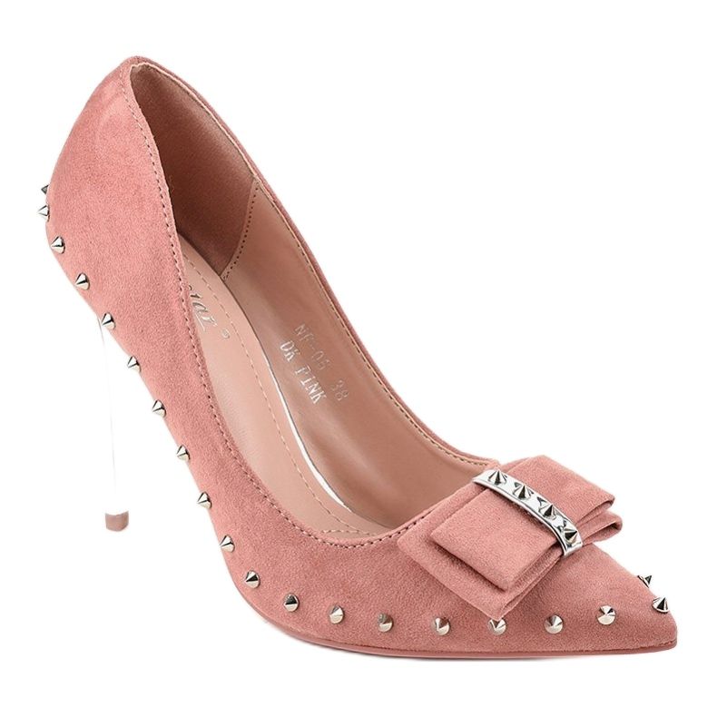Dark pink pumps on the NF-05 heel 1