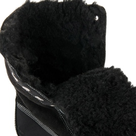 Stylish Trappers With Sheepskin black 1