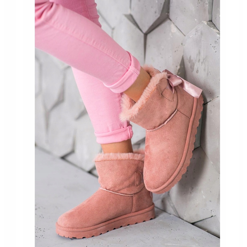 SHELOVET Mukluki With A Pearl pink 2