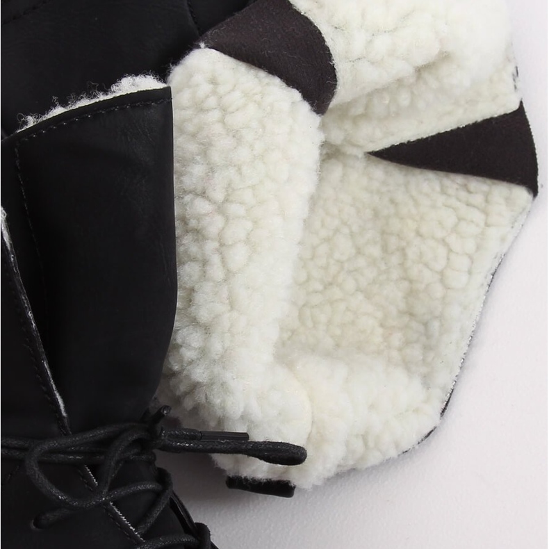 Black boots on a sheepskin 758-PA Black 2