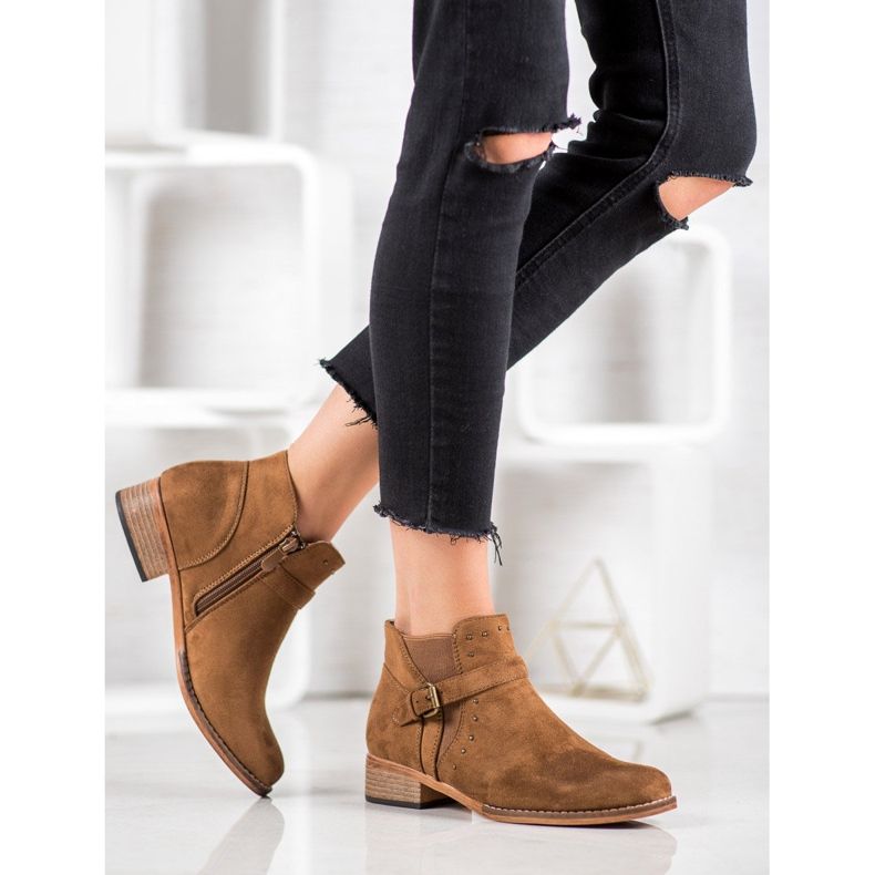 Clowse Camel Boots With A Buckle brown 1