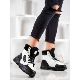 Yes Mile Sneakers With Fur white black 2