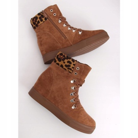 Boots on a hidden wedge camel RQ216 Camel brown 1