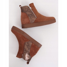 Boots on a hidden wedge camel RQ235 Camel brown 2