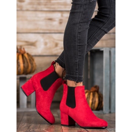 Bestelle Slip-on boots on a post red 1