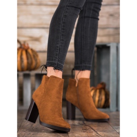 Super Me Fashionable suede boots brown 1