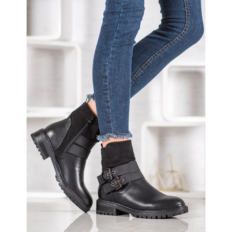 Erynn Workers With A Buckle black 1