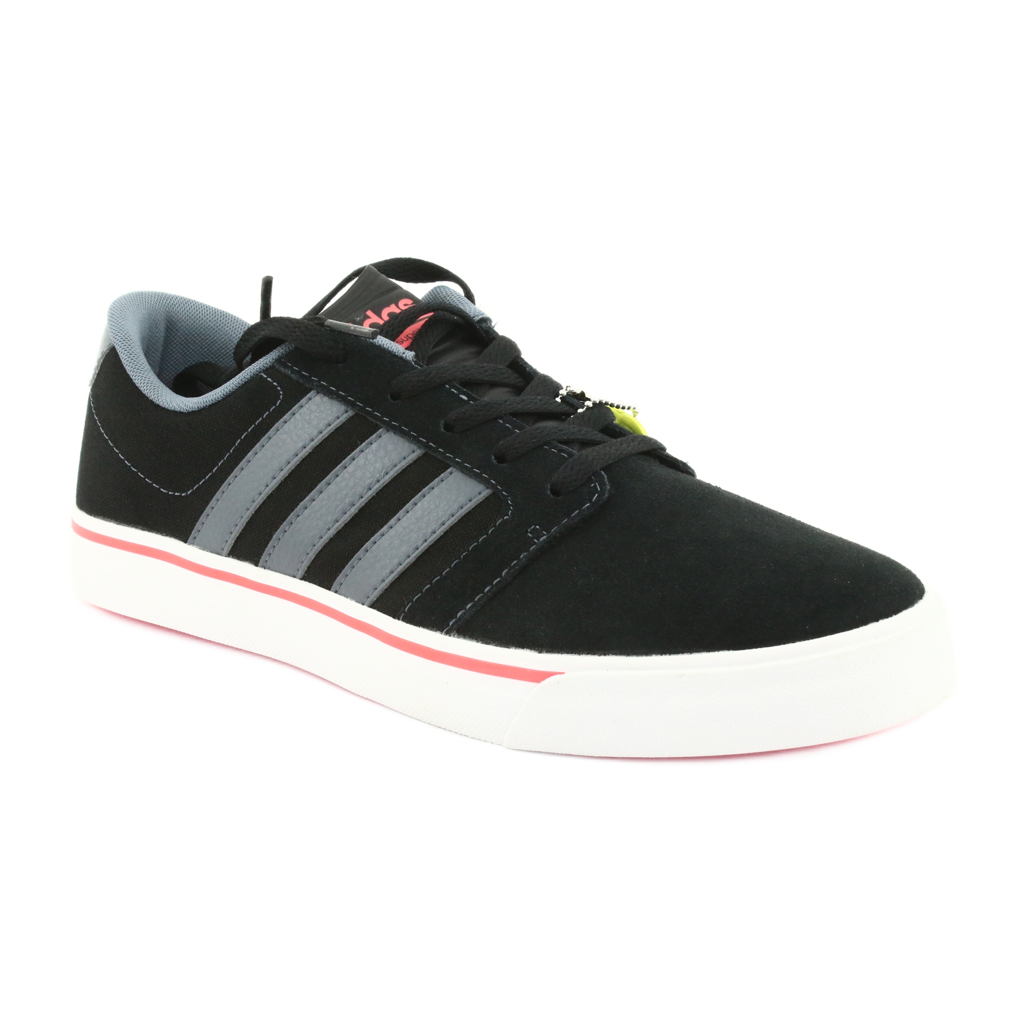 adidas cloudfoam skate shoes