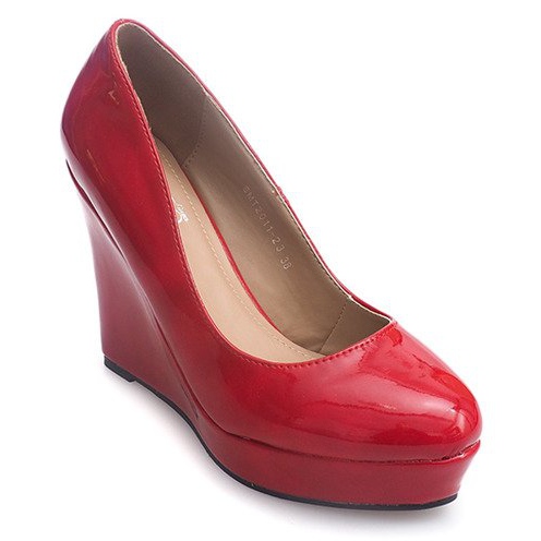Lacquered Pumps On Wedge 2011-23 Red 1