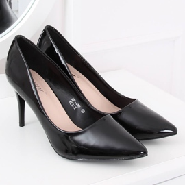 Pumps on a black NF-48P Black lacquered heel 1