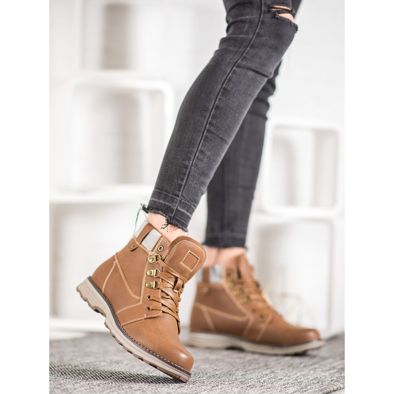 Weide Brown Trappers 1