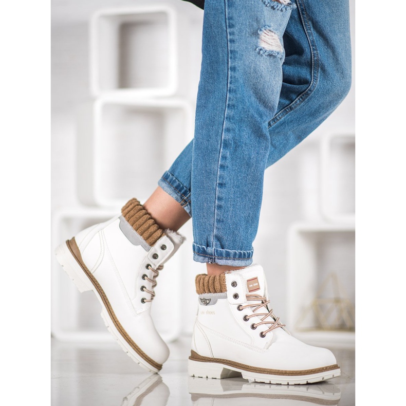 SHELOVET White Trappers 2