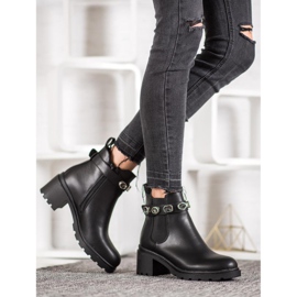 Forever Folie Chelsea boots with decorative belt black 1