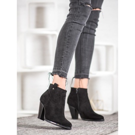 Ideal Shoes Casual Black Boots 1