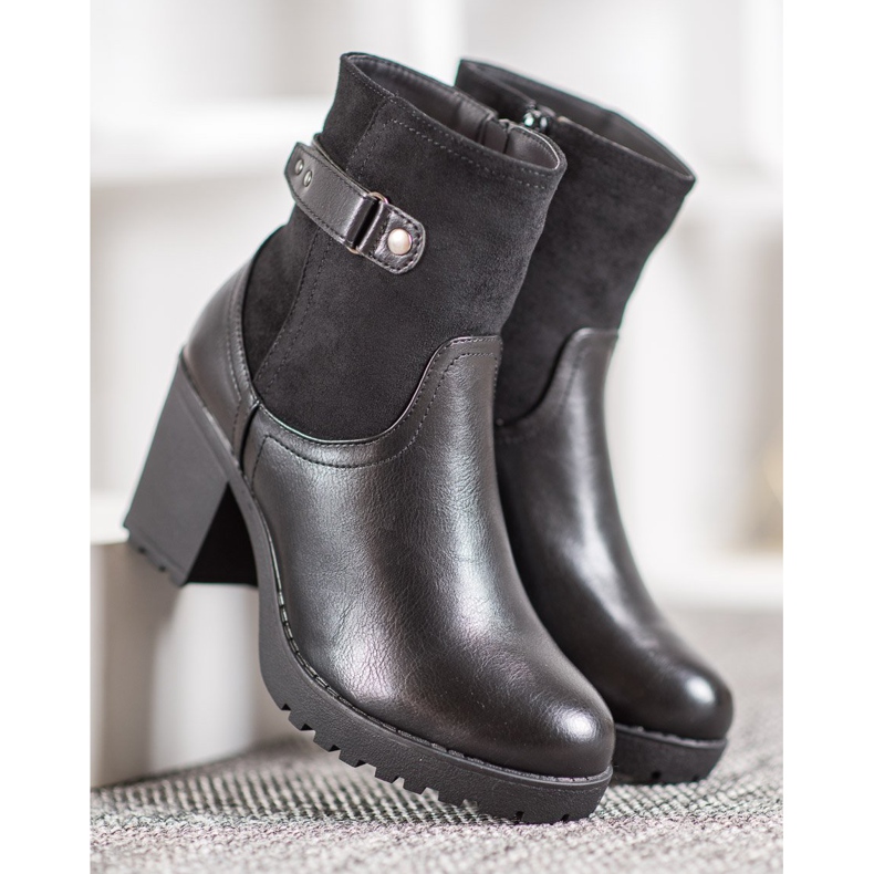 J. Star Warm boots on the post black 2