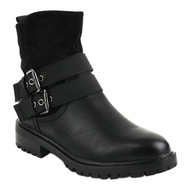 Black flat insulated boots M386 1