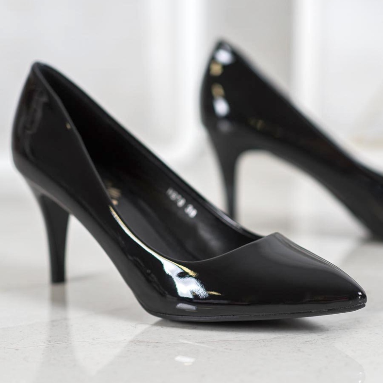 Small Swan Varnished pins In Spitz black 1