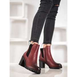 M.Daszyński Comfortable boots on a post red 1