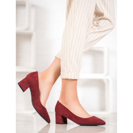 Fama Pumps On A Pillar red 1